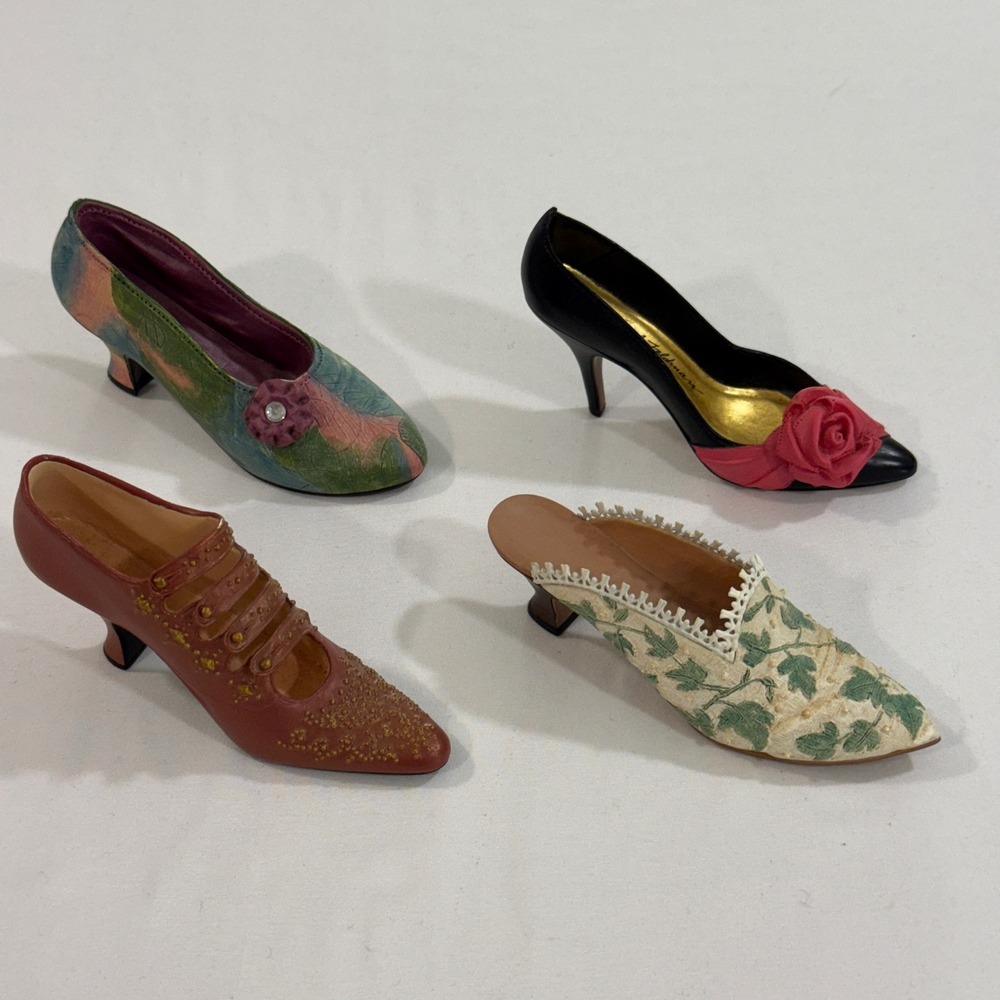 Just the Right Shoe Miniature Collection Bundle Floral Lace | Romantic Aesthetic